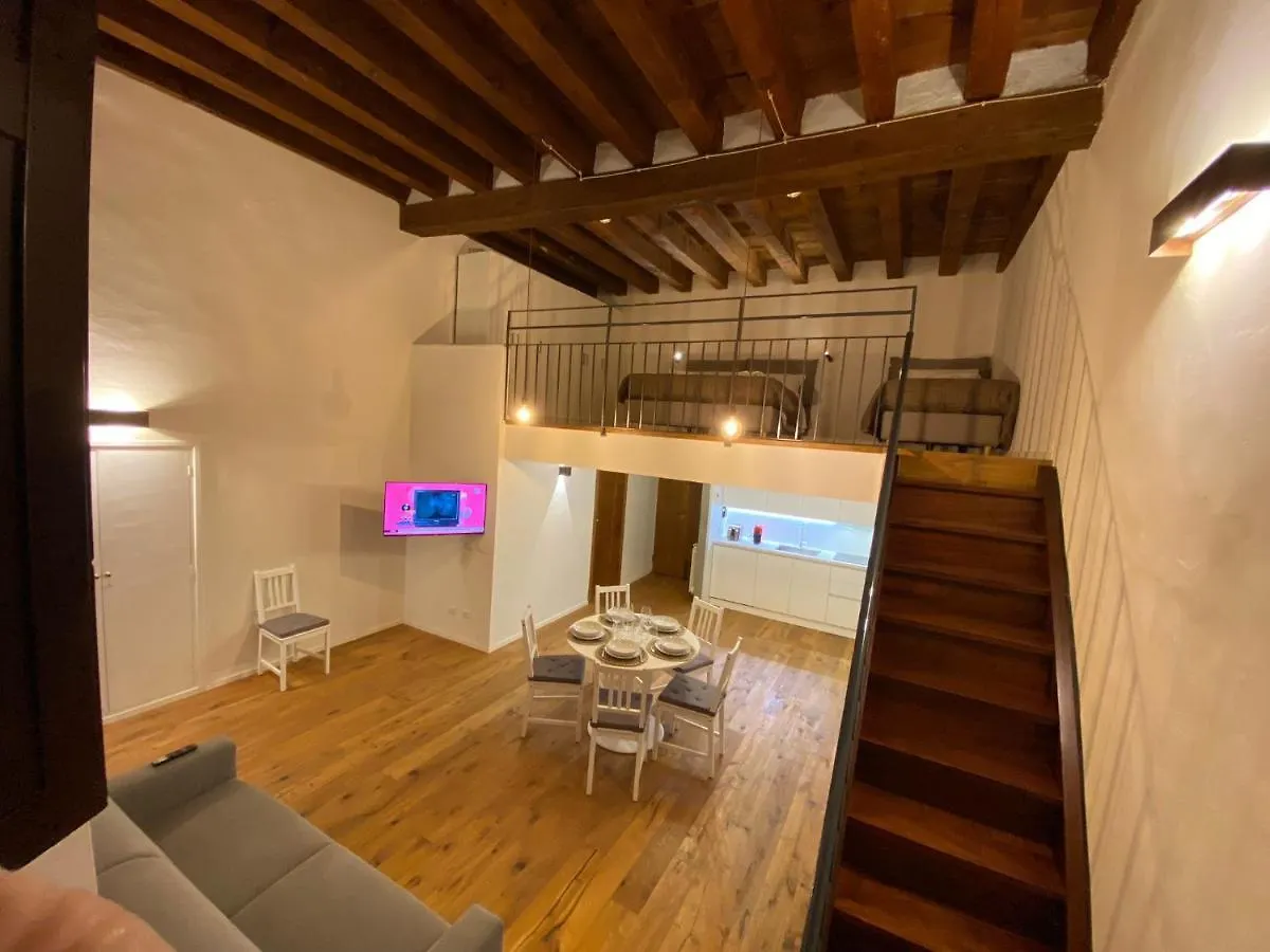 Signoria Flat 5* Centro Storico Apartment Florence